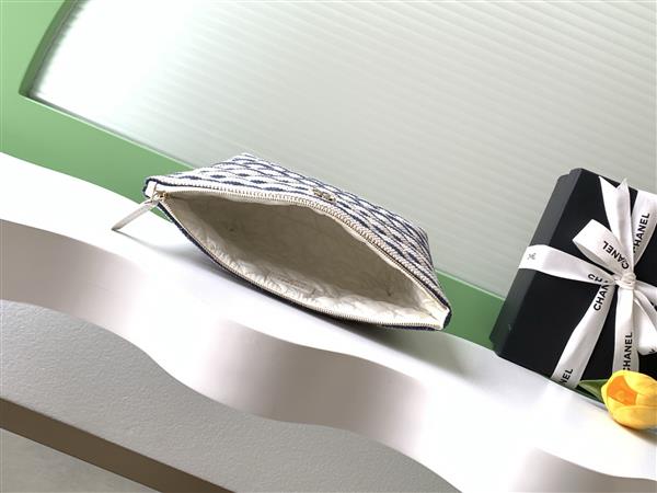 2026127215527847 380